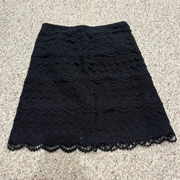 J McLaughlin Eyelet Lace Black Skirt Sz 6 Preppy Casual Office - Picture 1 of 4